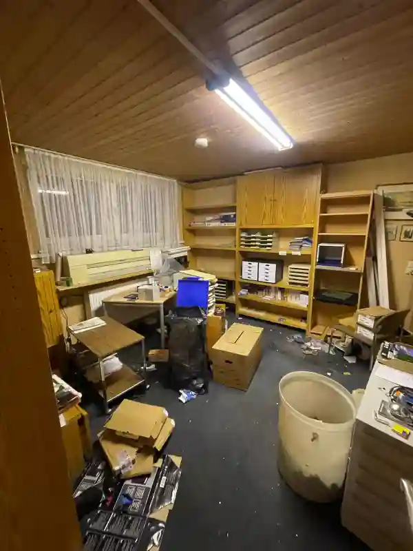 Messie-Wohnung Foto 3A