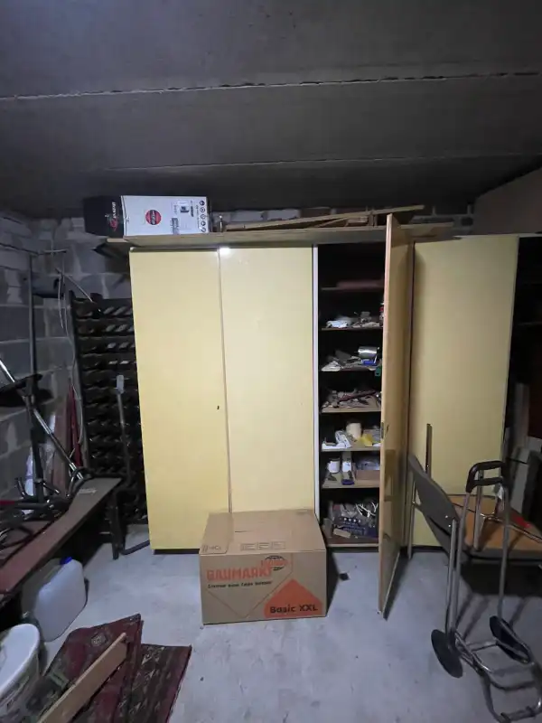 Messie-Wohnung Foto 4A