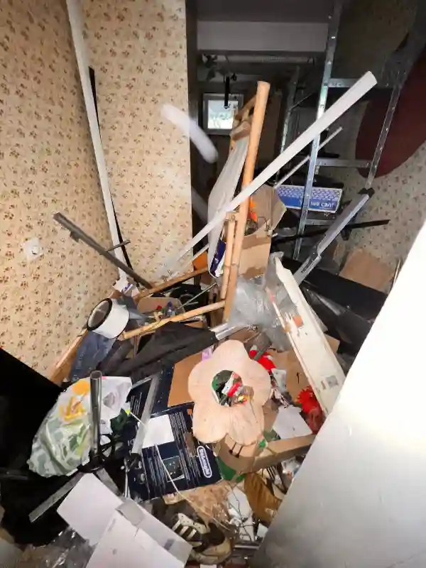 Messie-Wohnung vorher Foto M